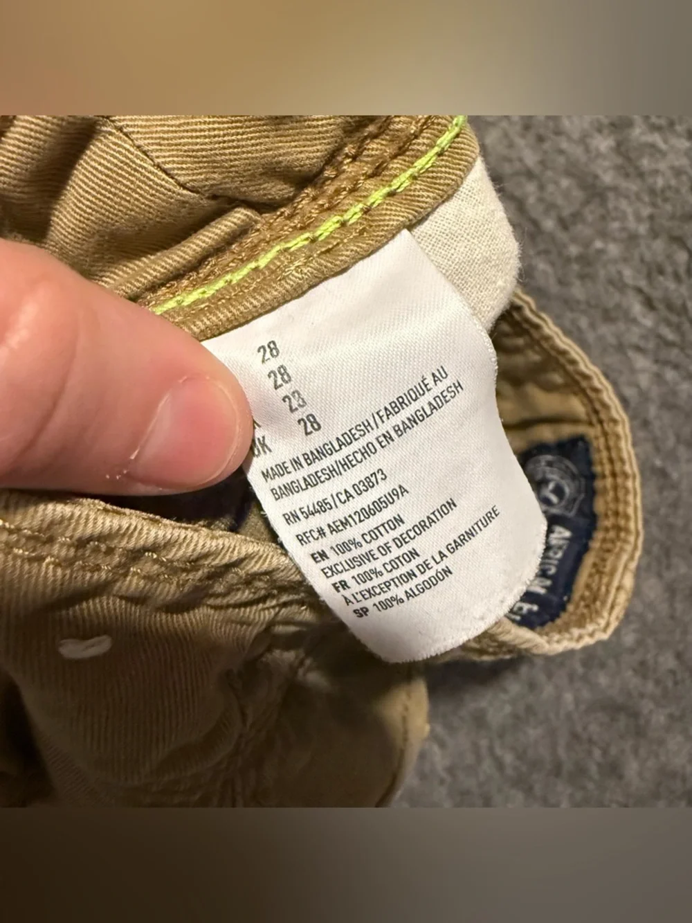American Eagle Cargo Shorts Mens 28 tan brown 10
